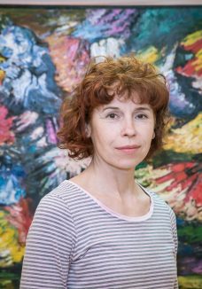Лариса Попова